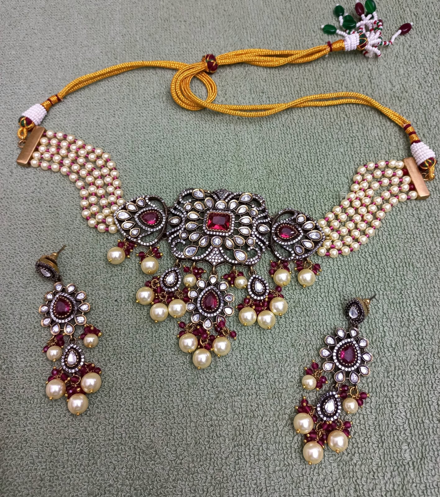 Beautiful choker set