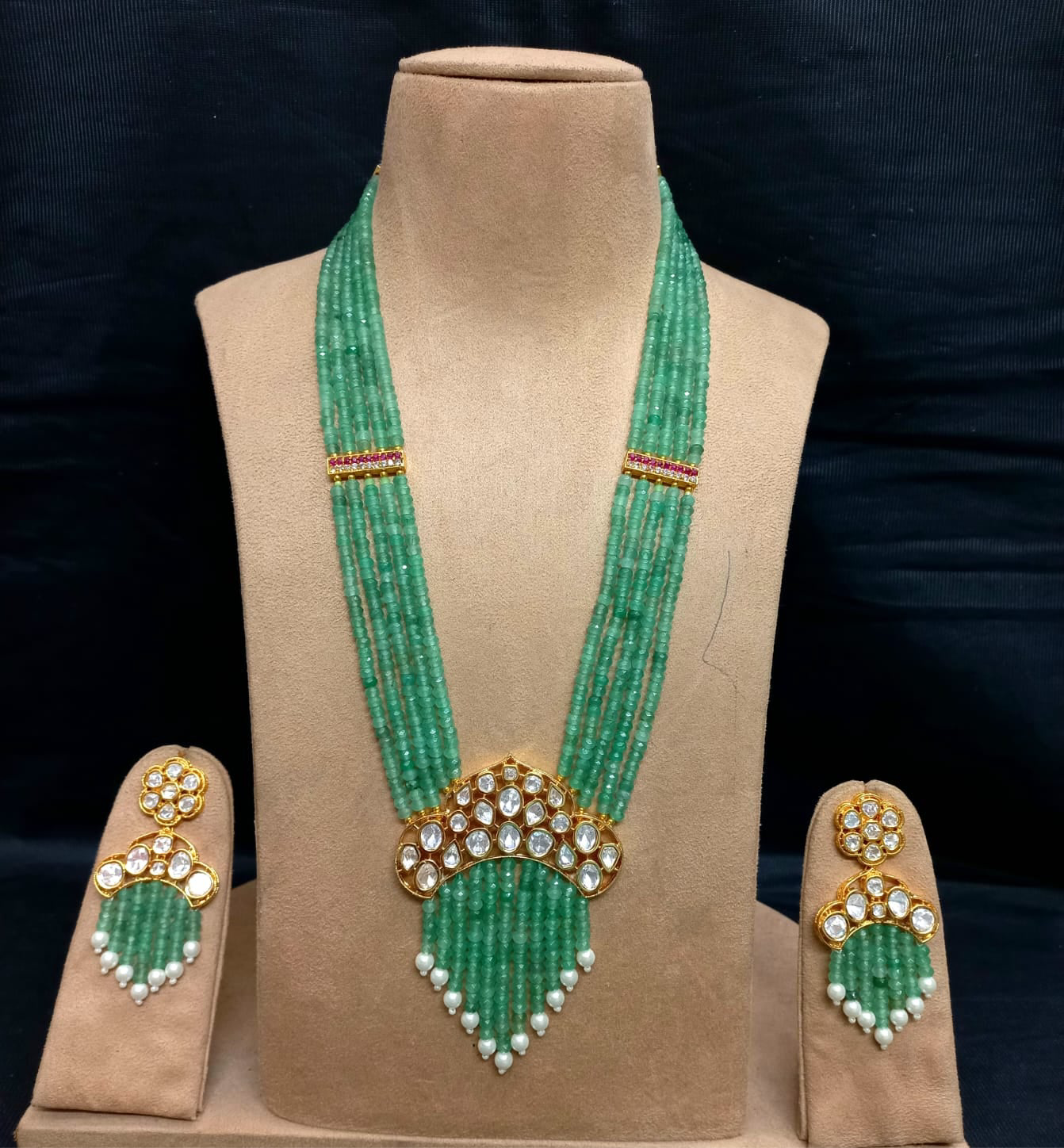 Necklace set