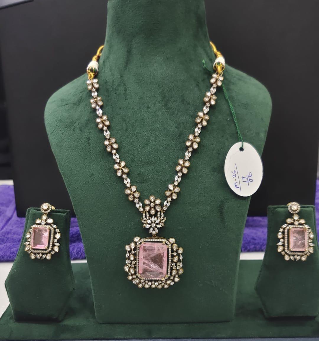 Doublet stone necklace set