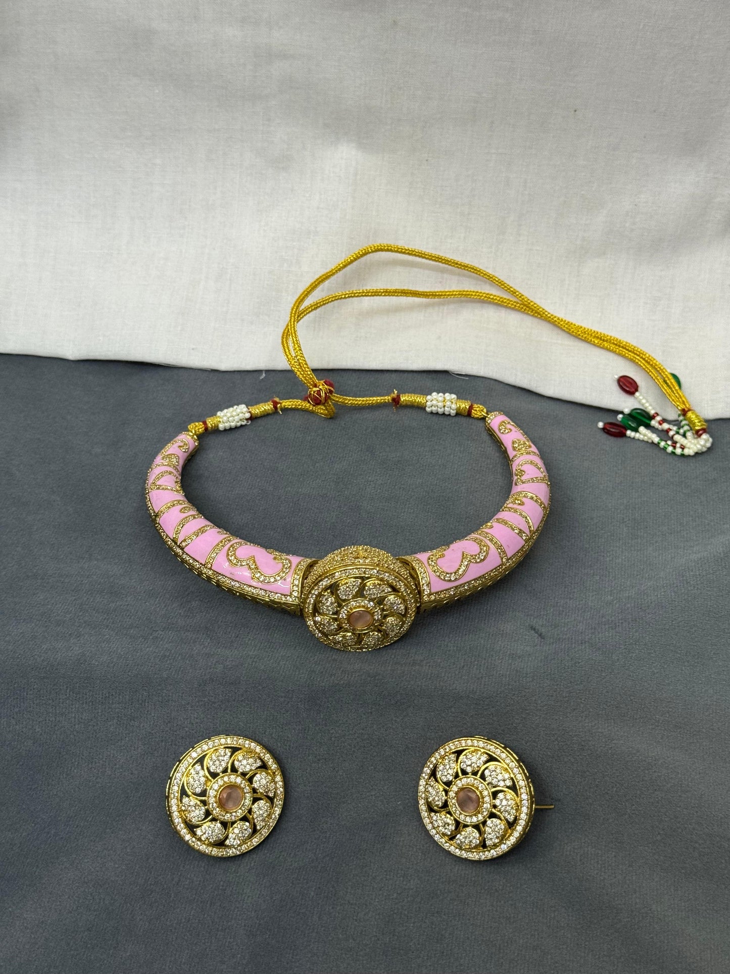 Kundan Hasli Set