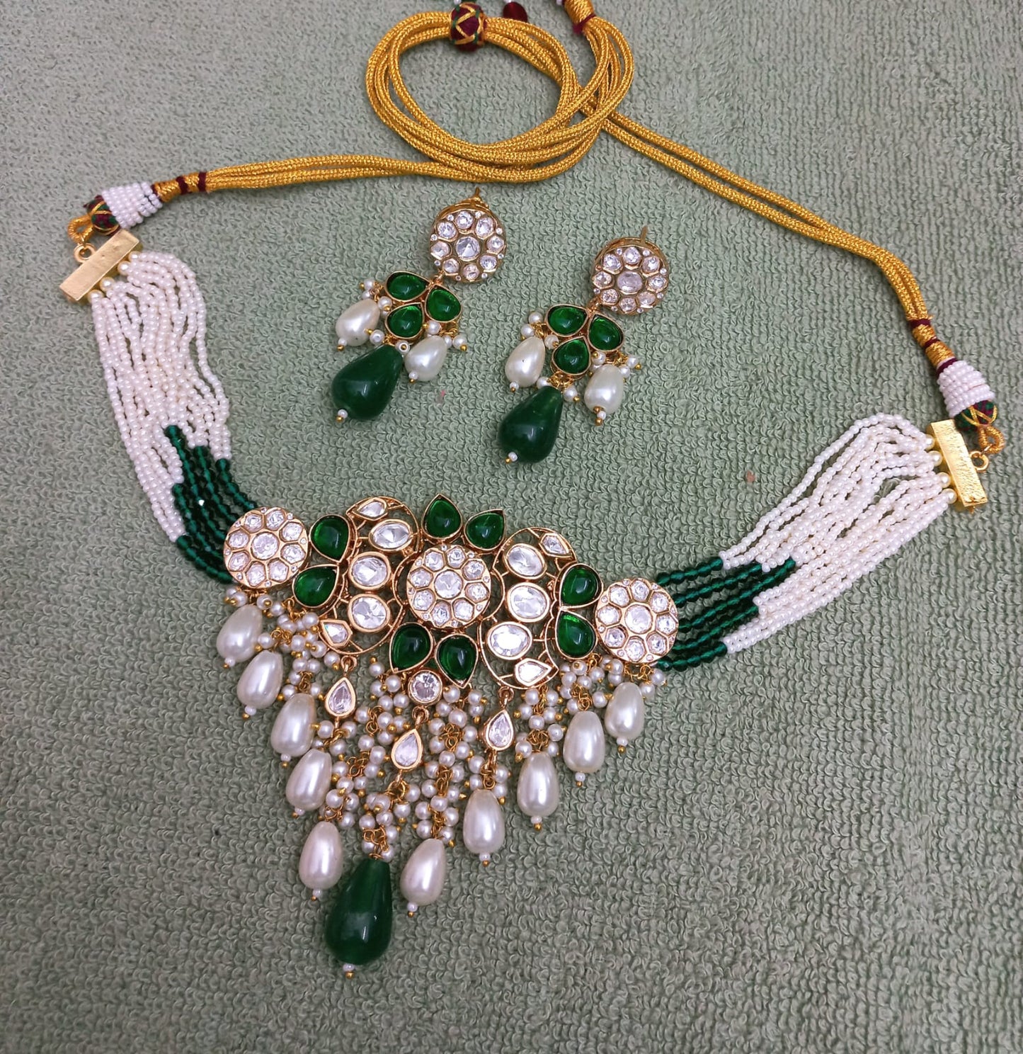 Kundan Choker set