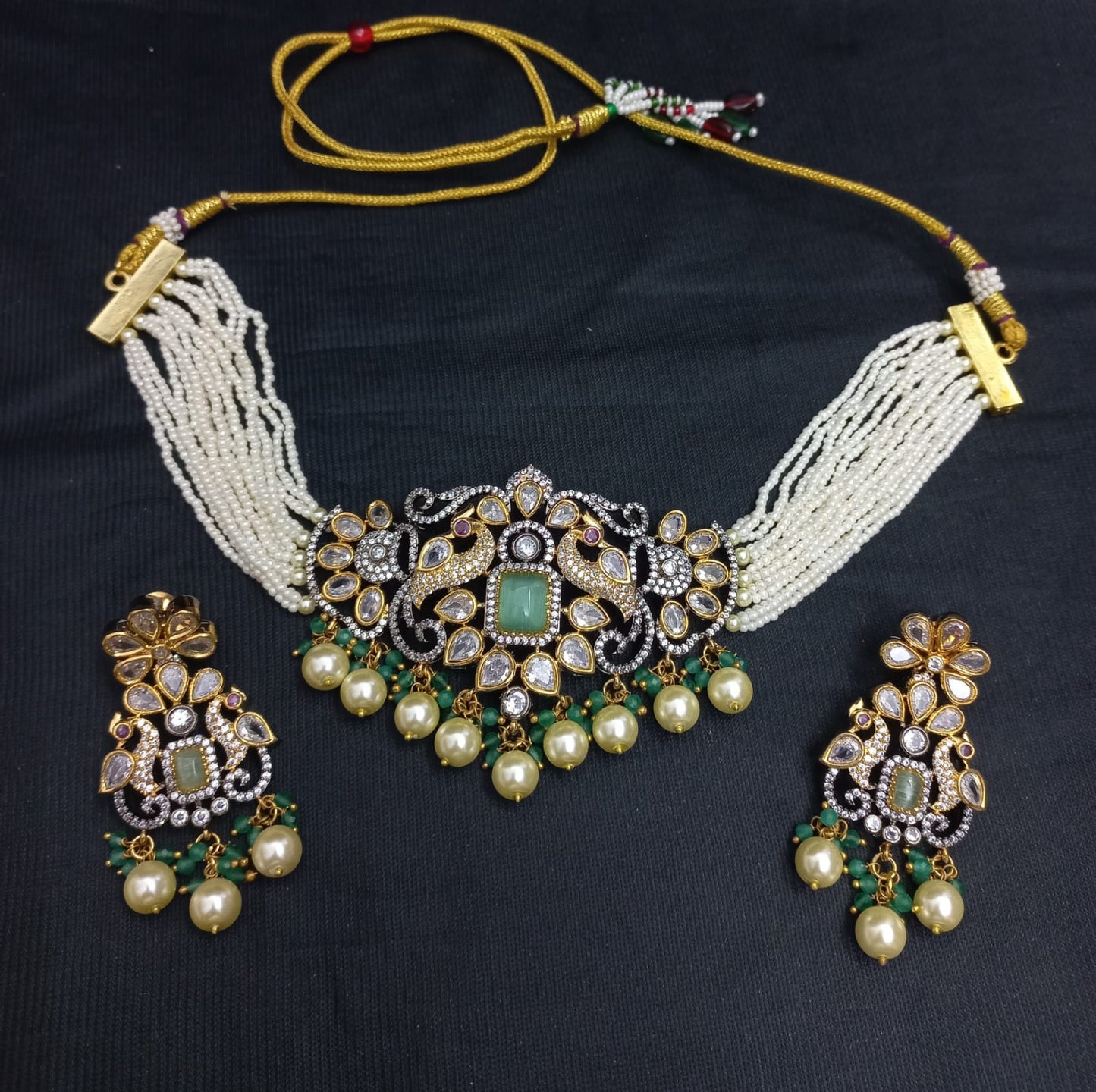 Antique Kundan Choker Set