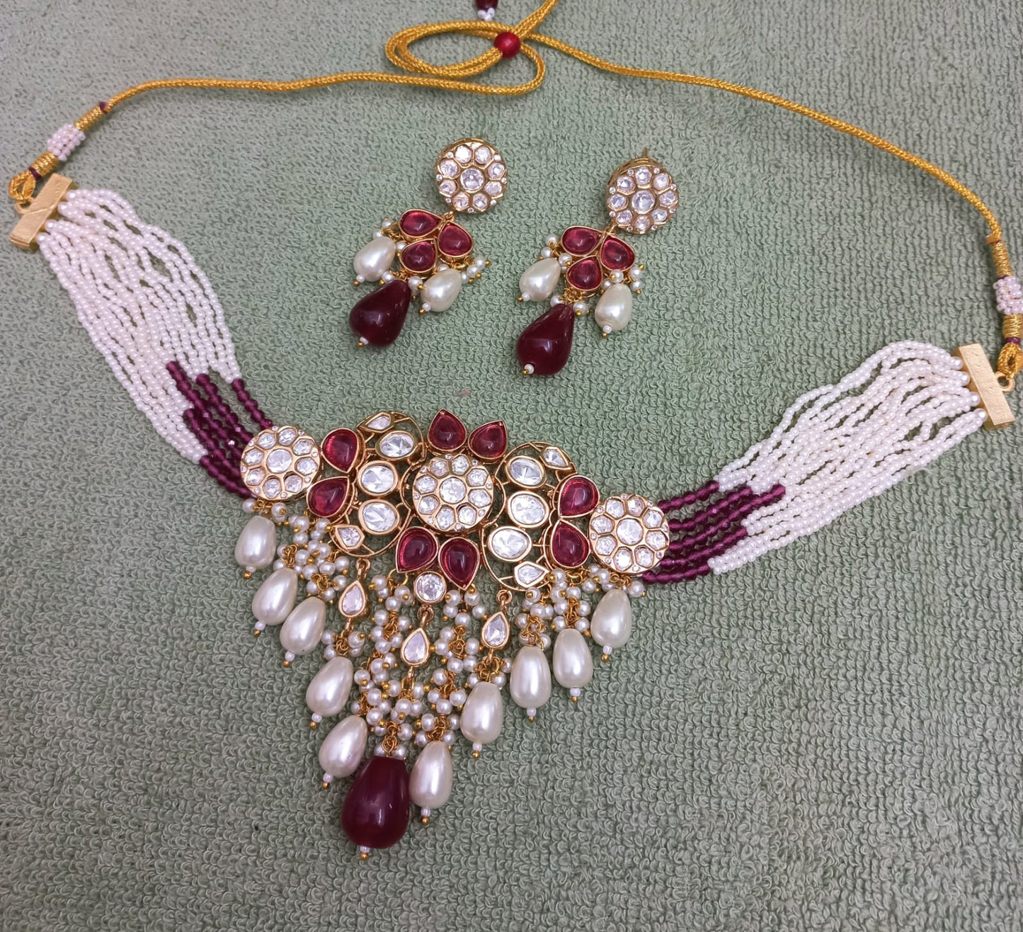 Kundan Choker set