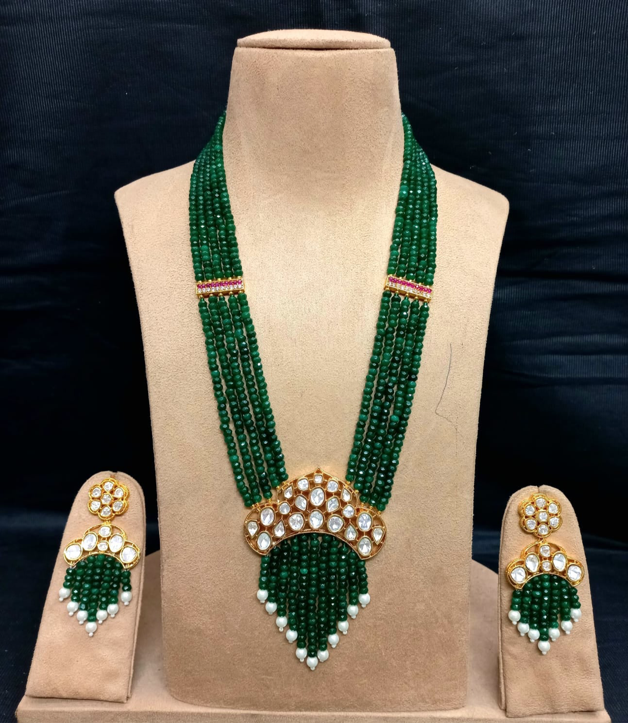 Necklace set