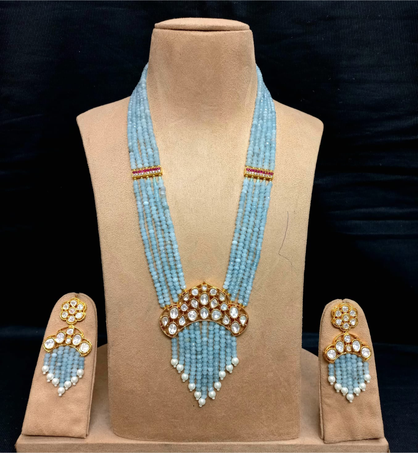 Necklace set