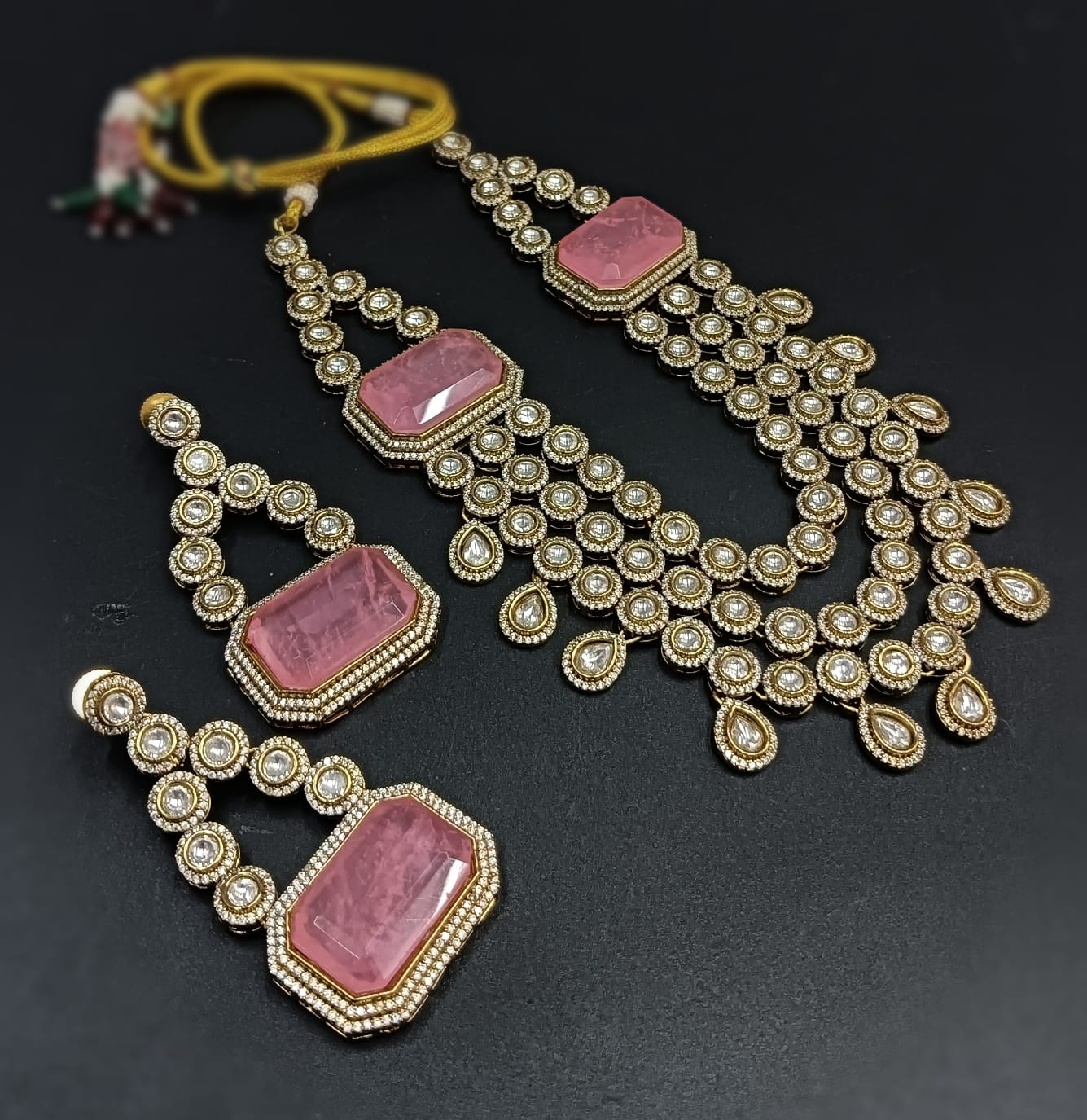 Doublet stone necklace