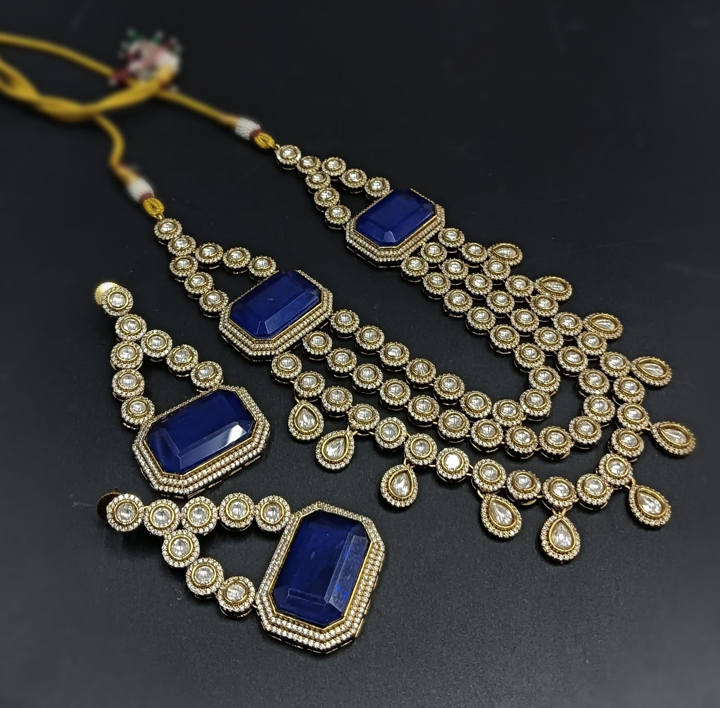 Doublet stone necklace