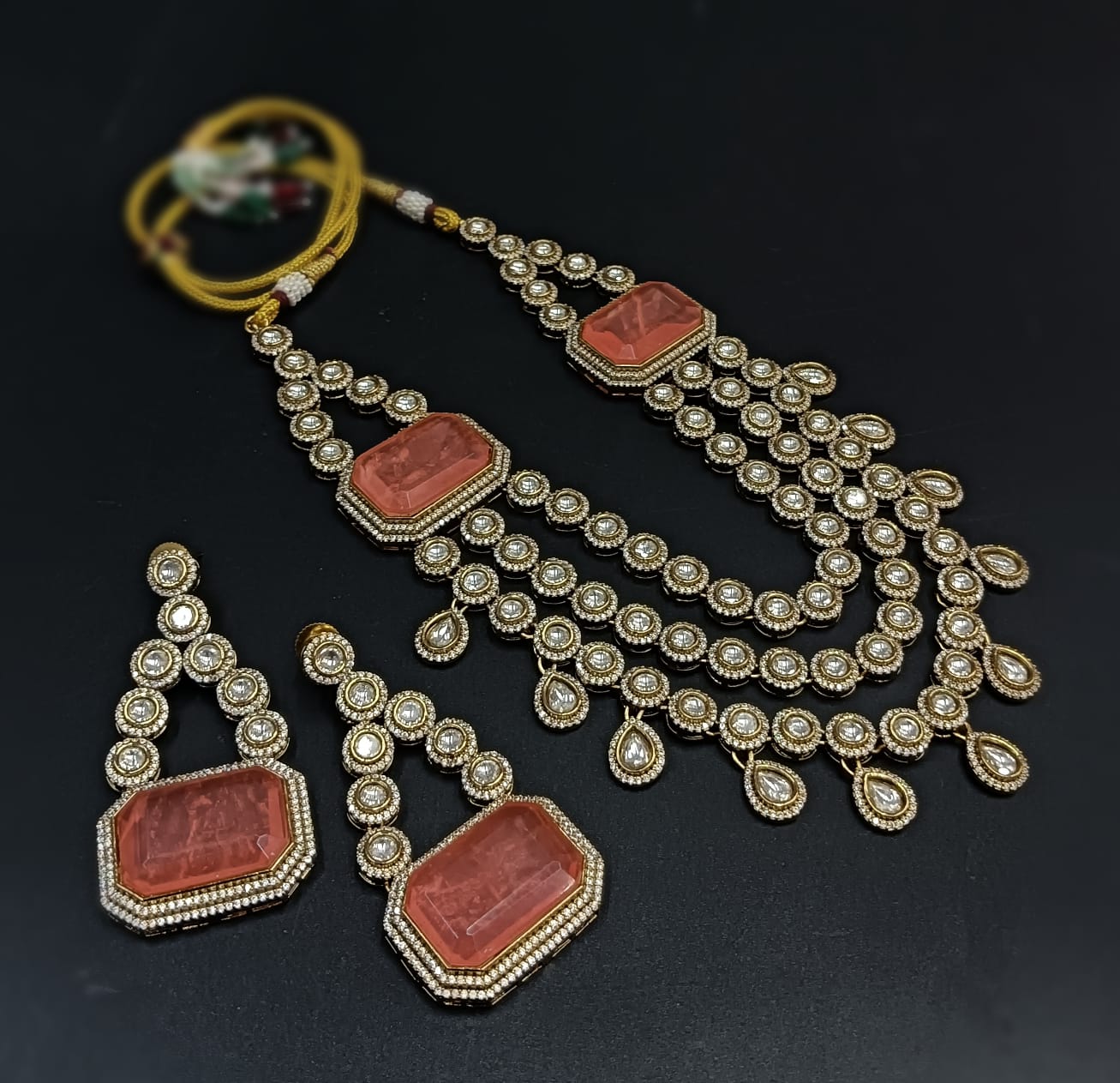 Doublet stone necklace